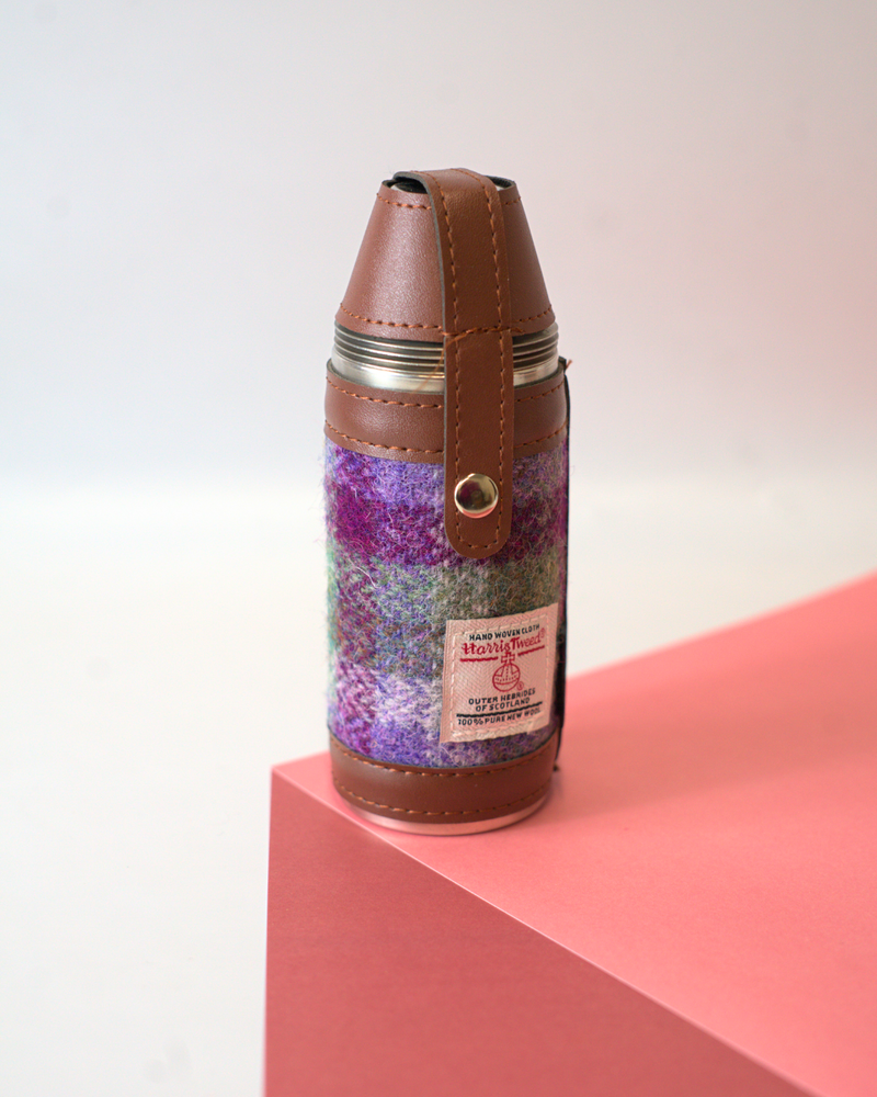 8oz Harris Tweed Hunting Flask and 4 Cups