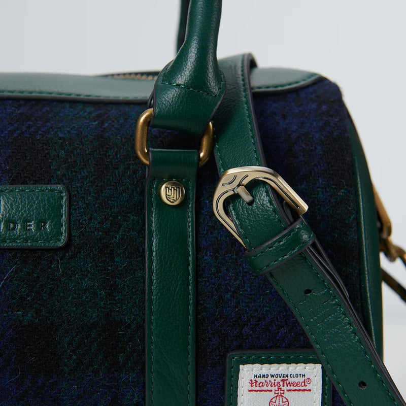 Islander® The Medium Duffel Bag