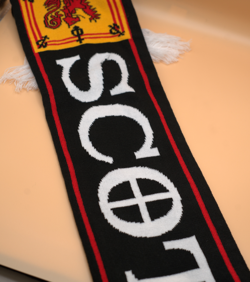 Scotland Scarf – Football and Rugby Fan Scarf with Lion Rampant