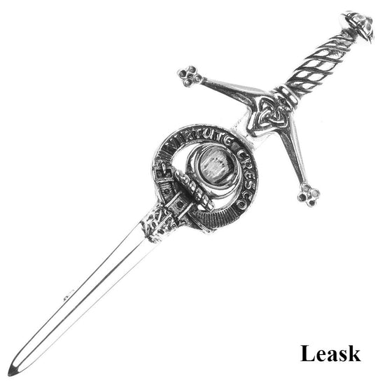 Clan Crest Kilt Pin - Leask