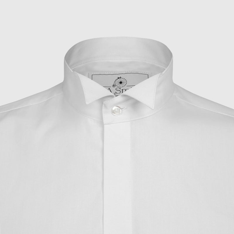 Modern Fit Wing Collar Dress Shirt